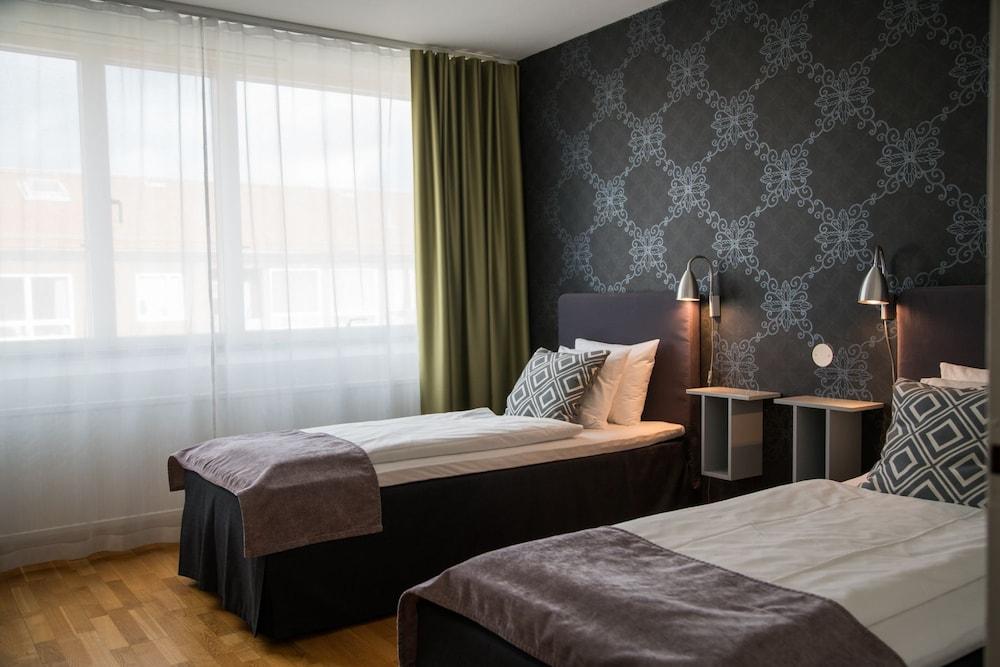 City Central Hotel Oerebro By First Hotels Экстерьер фото